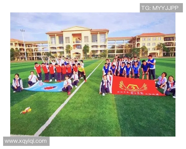 在绿茵场上追逐梦想婚纱下的爱情与足球的完美交融