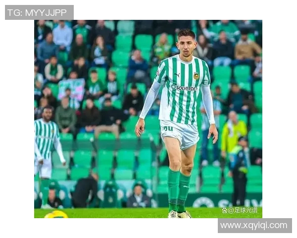 足球竞标比赛热潮来袭各大球队争夺新星球员的机会与挑战